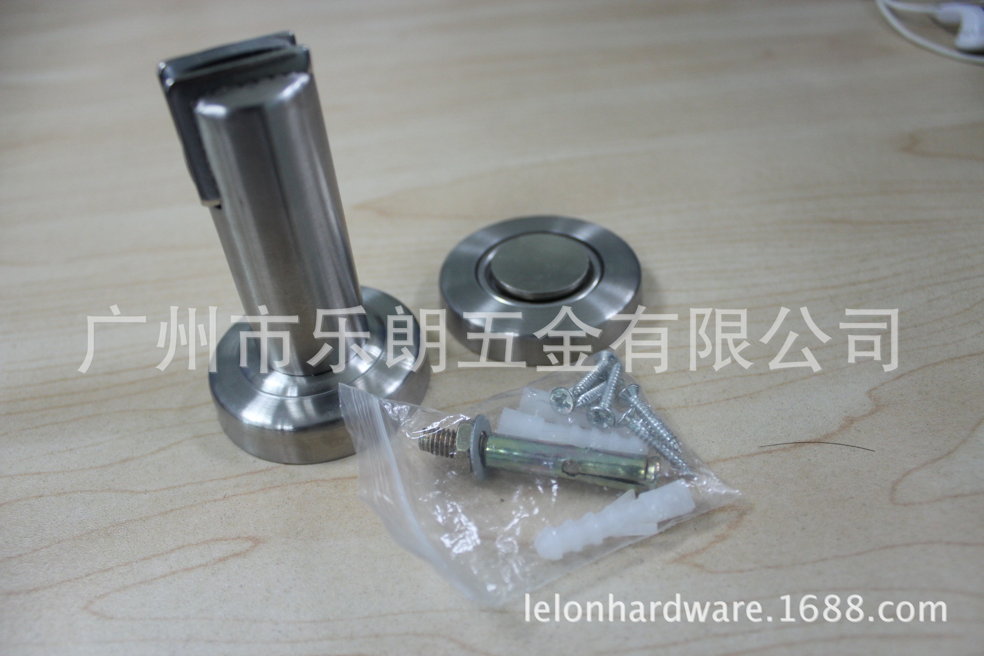 樂(lè)朗五金RDA-909 不銹鋼門吸